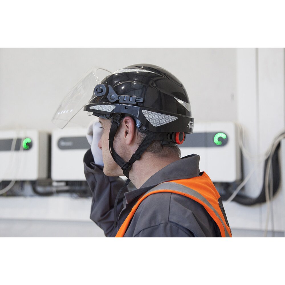 ATRA S20 - Gesichtsschutzschild gegen Lichtbogen am Helm befestigt ATRA 20